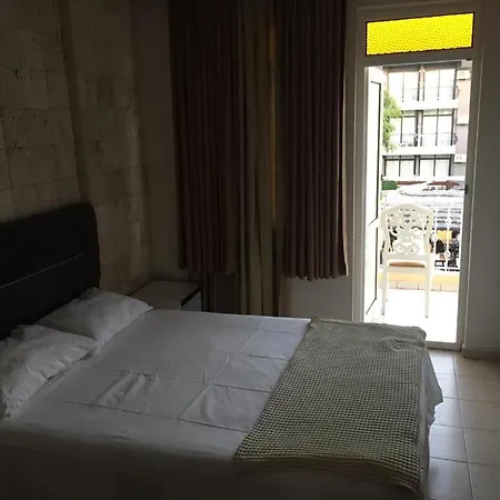Aparthotel Safari 2024 Side