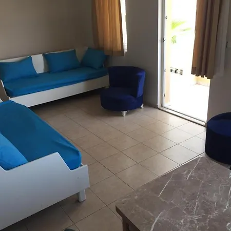 Safari 2024 Aparthotel *
